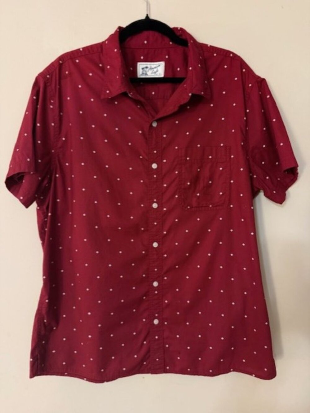 American Eagle Men's Burgundy Red Geometric Print Short Sleeve Button Down Shirt